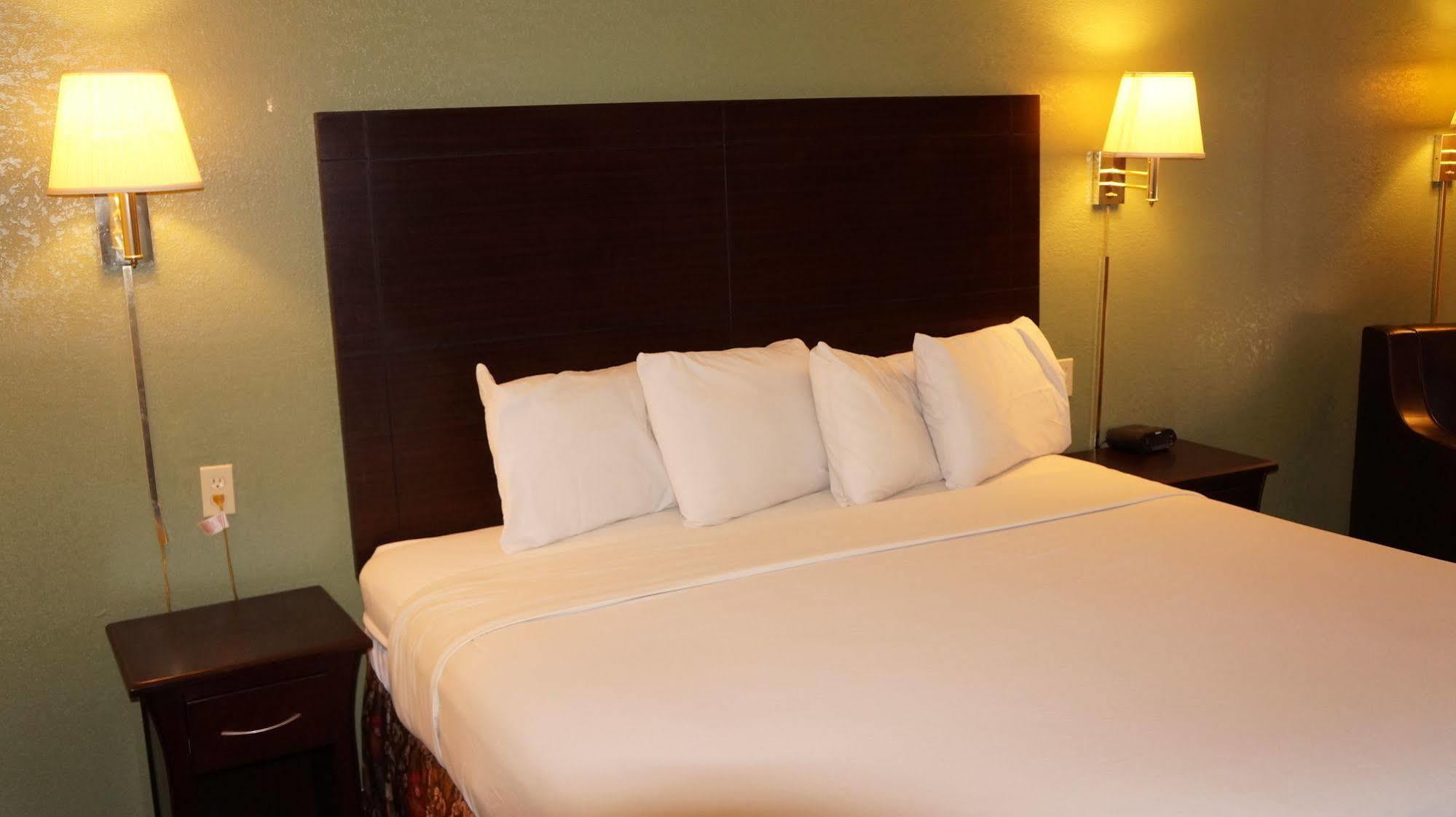 Regency Inn Pittsburg Zewnętrze zdjęcie